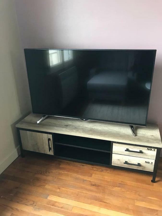 Appartement De Charme En Plein Coeur Du Centre Ville De Compiègne מראה חיצוני תמונה