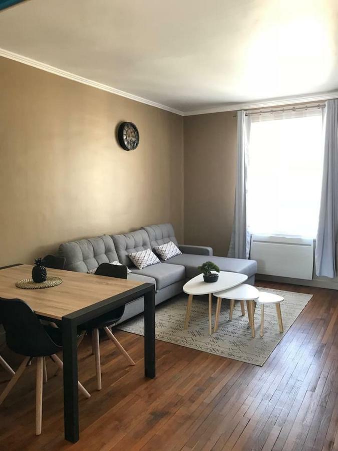 Appartement De Charme En Plein Coeur Du Centre Ville De Compiègne מראה חיצוני תמונה